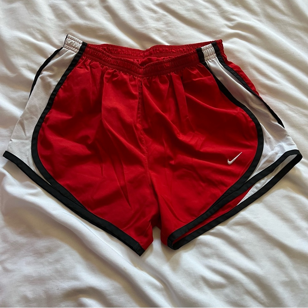 Nike dri-fit shorts size small